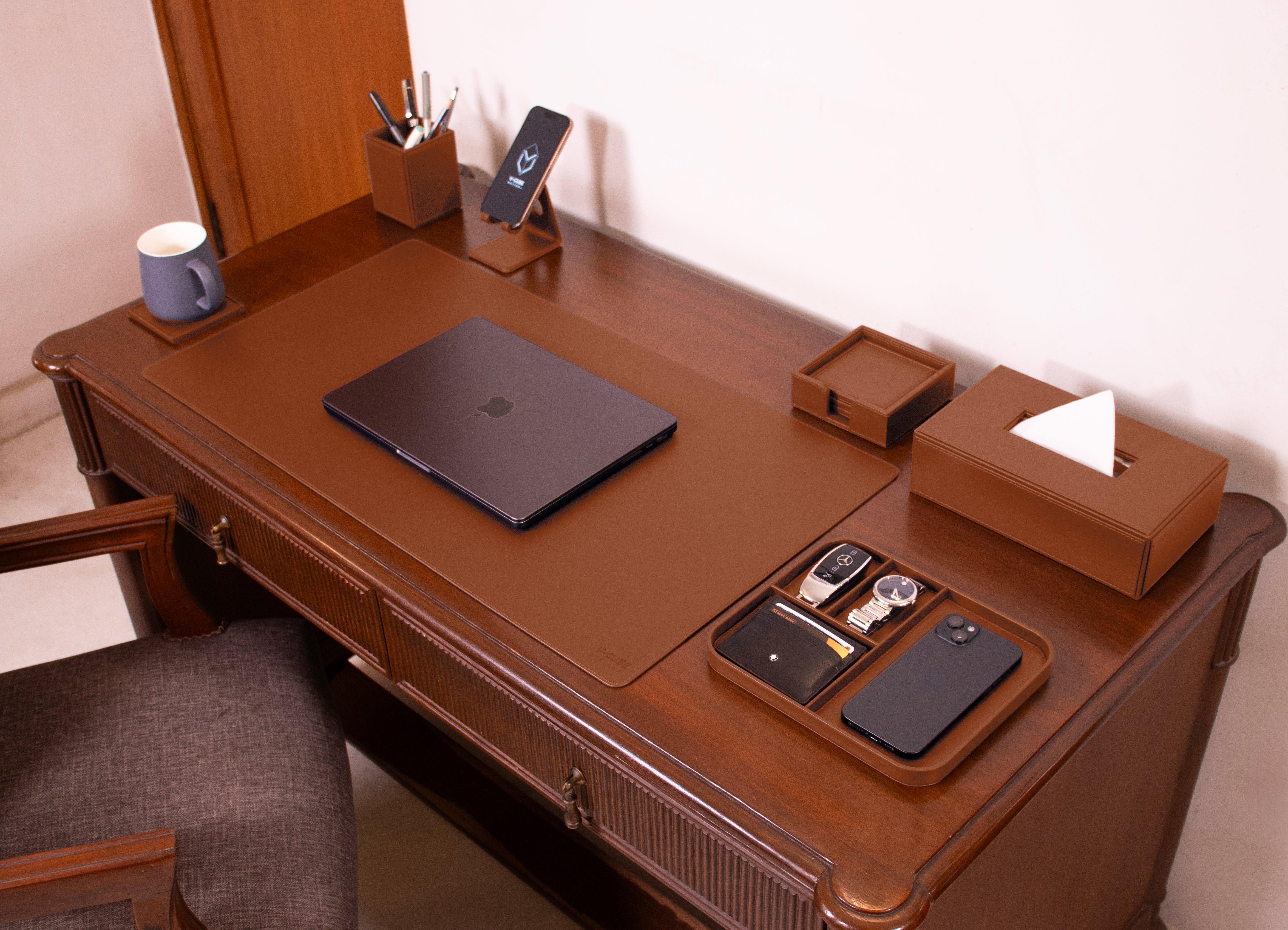 V-CUBE Designs Premium Vegan Leather OFFICE / HOME EXECUTIVE SET OF 6 Tan